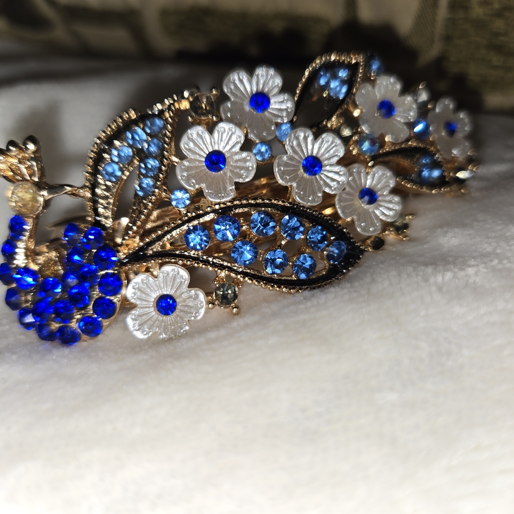 Elegant Blue and Gold Hair Clip
